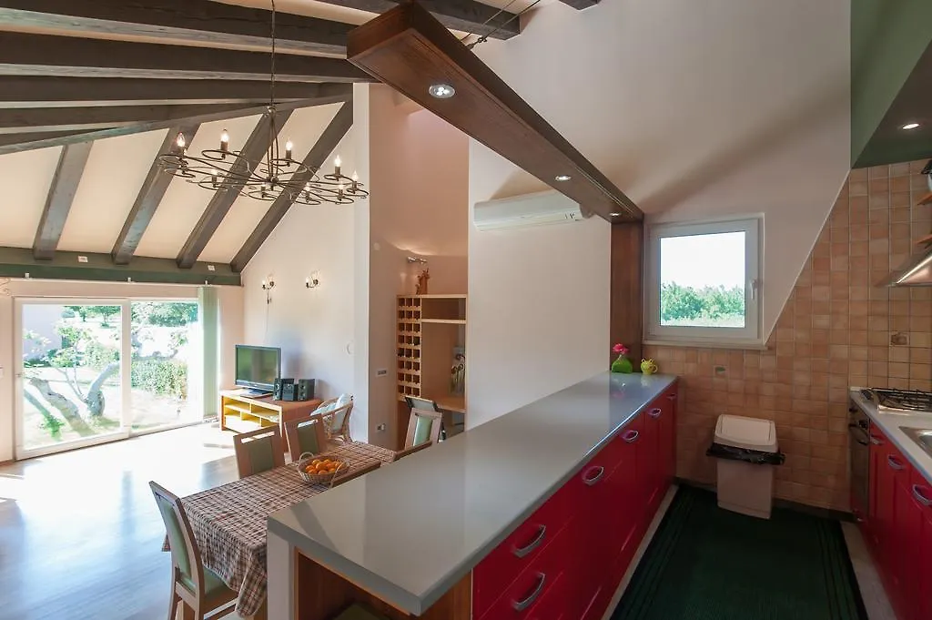 Holiday Home Frankie Paradise Nin